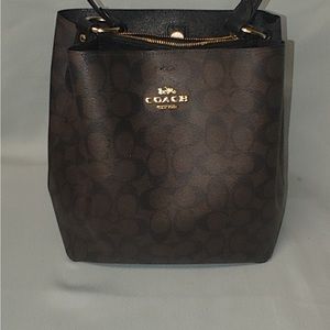 Coach Women's Signature Canvas Town Bucket Bag large